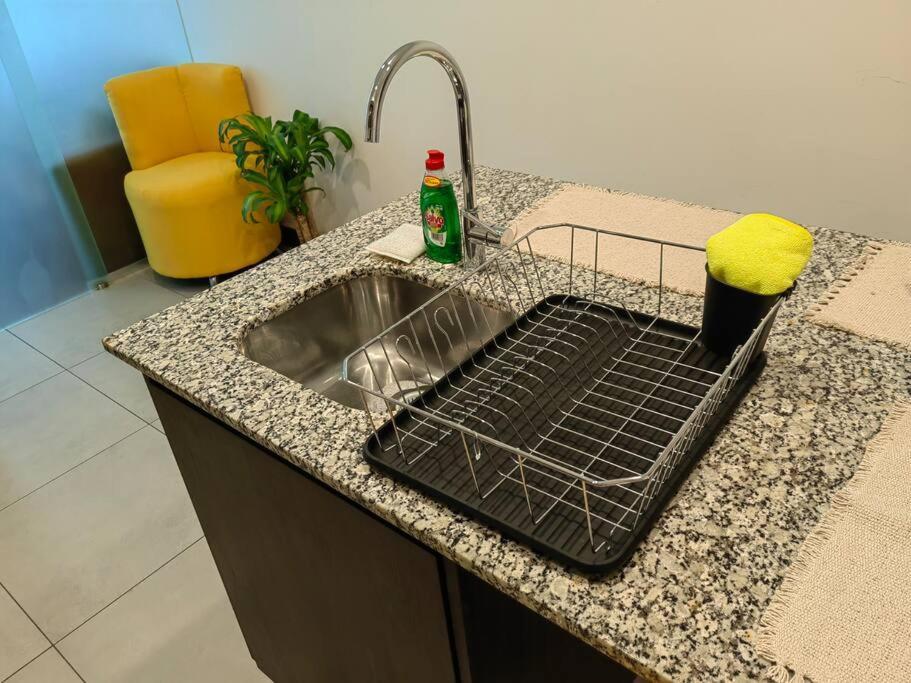 1102 Torre Los Yoses Hermoso Apartamento En Barrio Escalante Sin Parqueo サンホセ エクステリア 写真